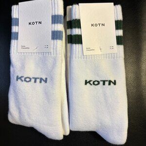 KOTN Crew Socks - 2 pair - small/medium - NWT